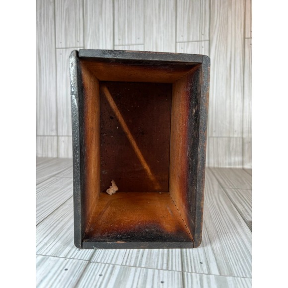 VTG Japanese Fire Box with Lid Rooster Chicken by Woodpecker Wood Ware - Picture 5 of 9